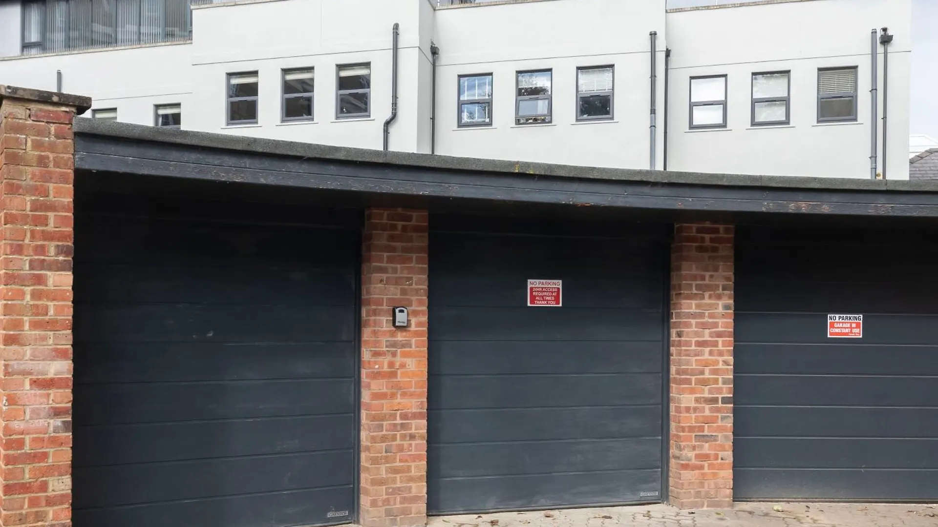 Elliot Oliver - Comfortable Five Bedroom Town Centre House With Garden & Garage Cheltenham United Kingdom